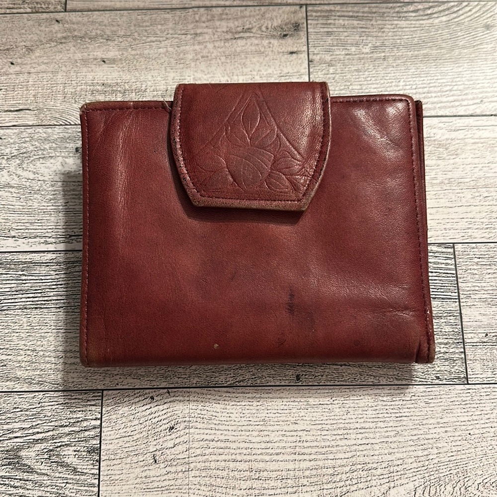 Vintage Rolfs cowhide American Classic Tooled Leather Wallet Bifold Cognac brown